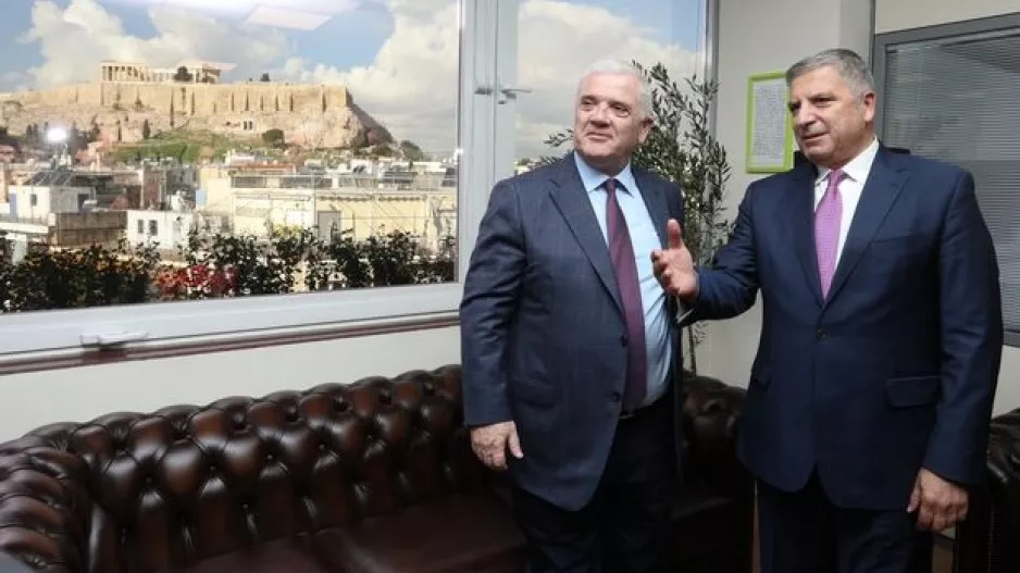 Έπεσαν οι υπογραφές για την υπογειοποίηση