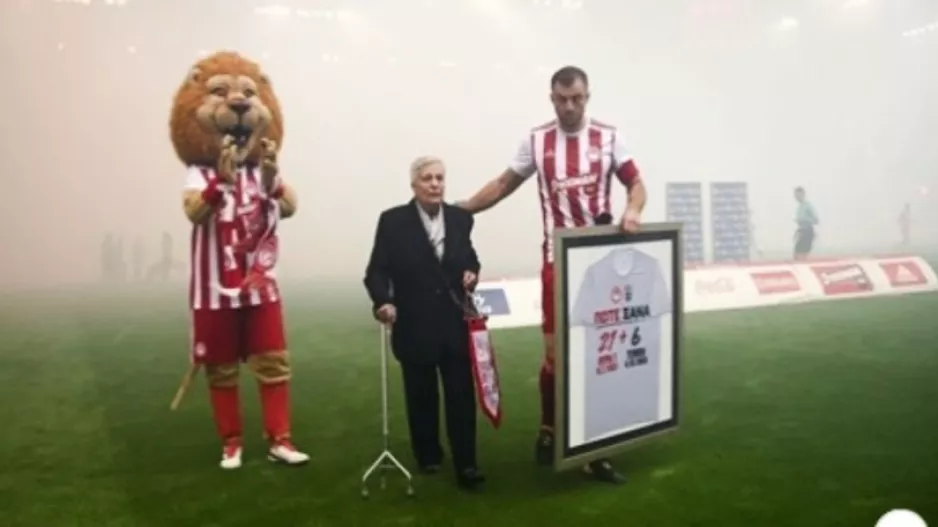 Η συγκίνηση και το χειροκρότημα για Κανελλοπούλου και Βλαχόπουλο (βίντεο)