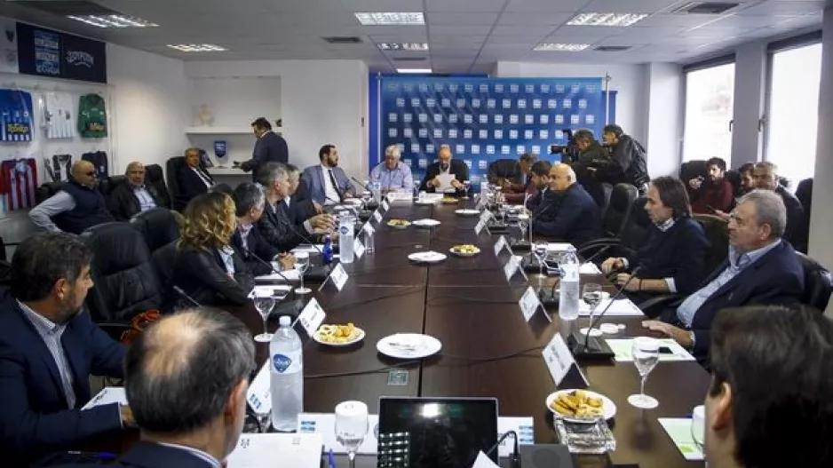 Ορίζεται το πρόγραμμα μέχρι το τέλος της κανονικής διάρκειας