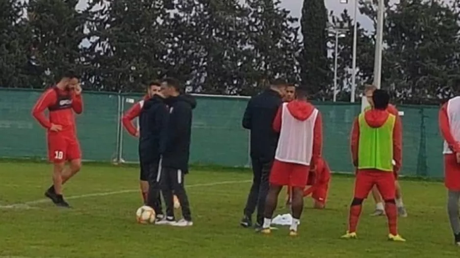 Στο Μενεού…