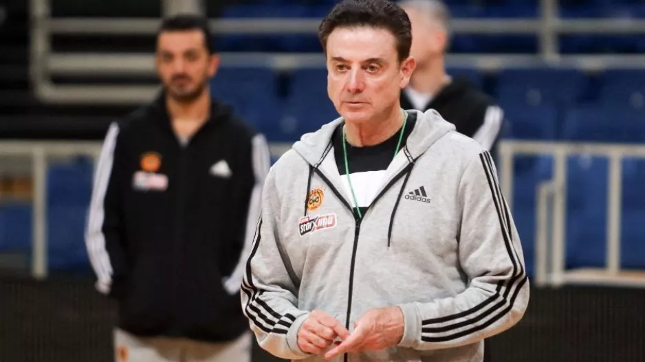 Πιτίνο: «Μοιάζουμε με τη Ζαλγκίρις, δεν πρέπει να δίνουμε ελεύθερα τρίποντα»