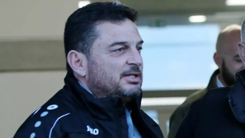 (ΕΝΤΟΝΑ ΠΑΡΑΠΟΝΑ) "Έγιναν απίστευτα λάθη/Άμεσα άτυπη Γ.Σ"