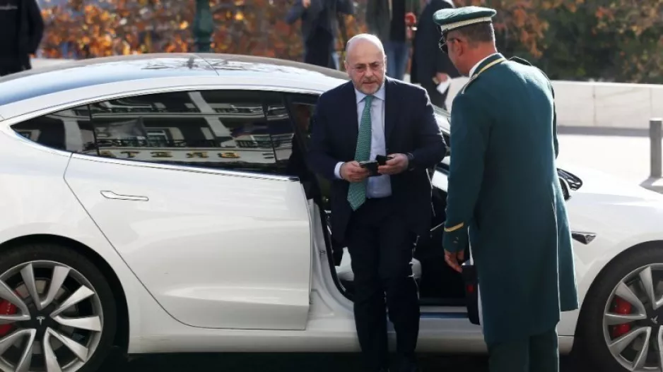 Το Tesla του Αλαφούζου που έκανε εντύπωση