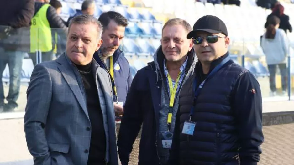 ΑΠΟΕΛ... με Χαμπουλλά