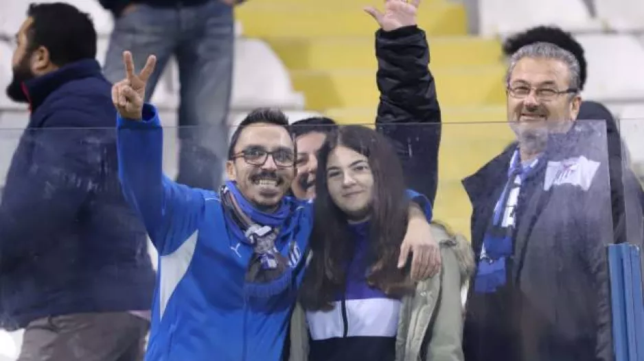 Χαμόγελα/ΑΝΟ