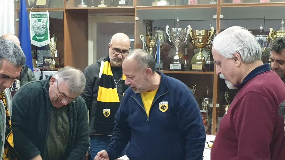 (Φώτος) Έκοψαν την πίτα οι ΑΕΚτζήδες 