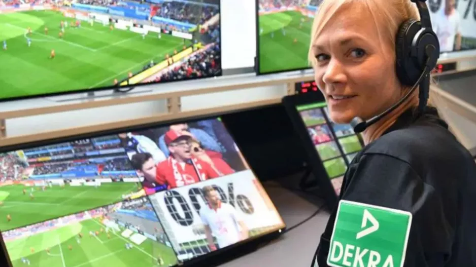 VAR με BIBIANA για... Κύπρο!