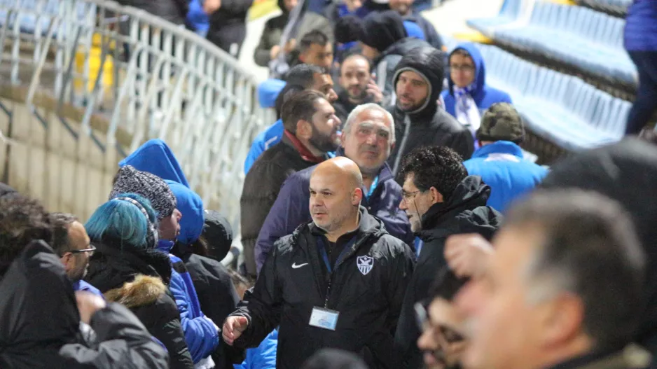 ΑΝΑΜΕΣΑ στον κόσμο