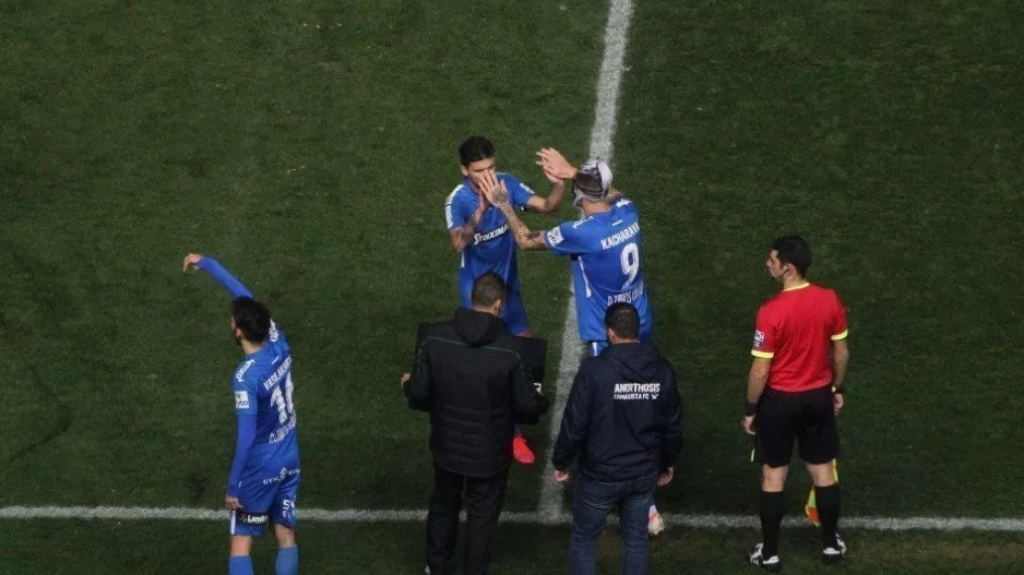 ΔΙΠΛΗ κίνηση από τον Τιμούρ 