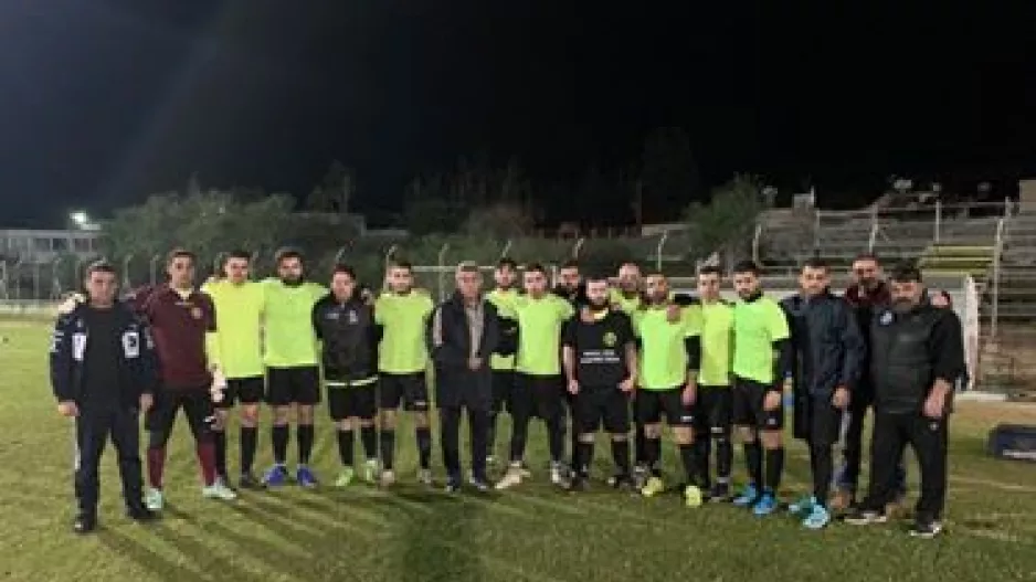 ΦΩΤΟΣ/Δίπλα στον Γρηγόρη! 
