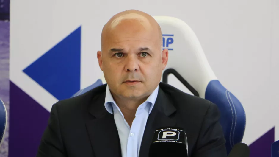ΚΙΝΗΣΕΙΣ...