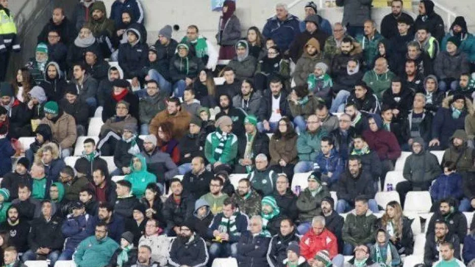 ΟΛΑ ΟΚ με τον οπαδό της Ομόνοιας