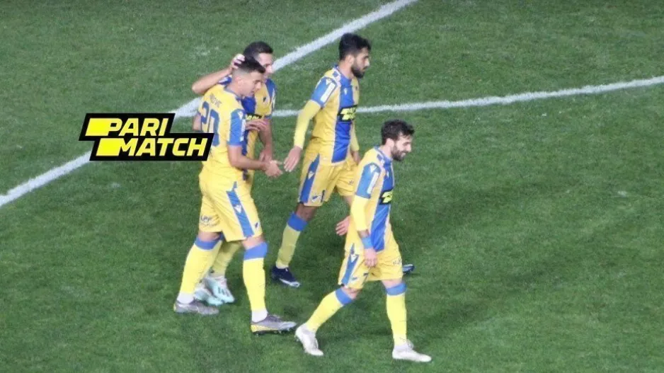 Καλή Χρονιά με ωραία μπάλα και 4άρα! (φώτος)