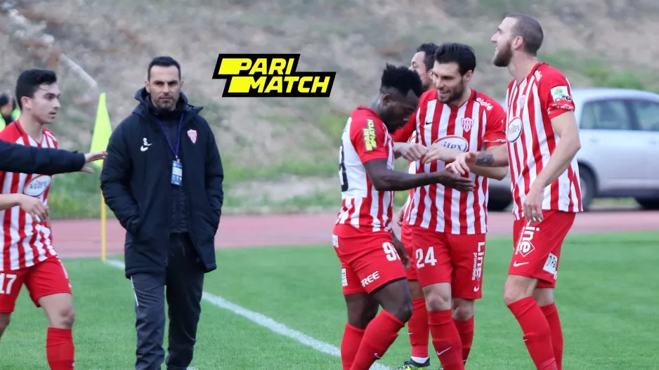 "Ερυθρόλευκο" διπλό και... ξεκάθαρο προβάδισμα! (Φώτος)