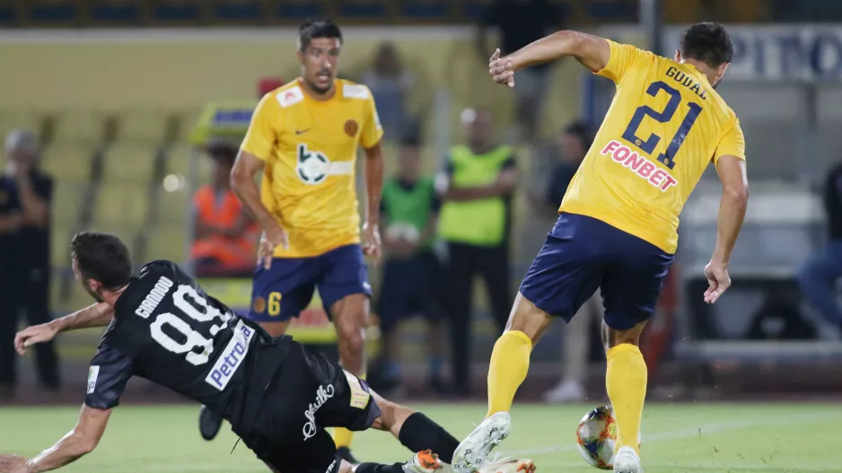 AEK-ΑΕΛ, Βαλένθια-Μπαρτσελόνα και Σαουθάμπτον-Τότεναμ με ΣΟΥΠΕΡ ΑΠΟΔΟΣΕΙΣ και ΑΜΕΤΡΗΤΕΣ επιλογές μόνο στη FONBET! 