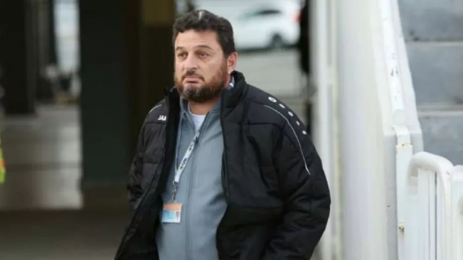 5-10 άτομα;