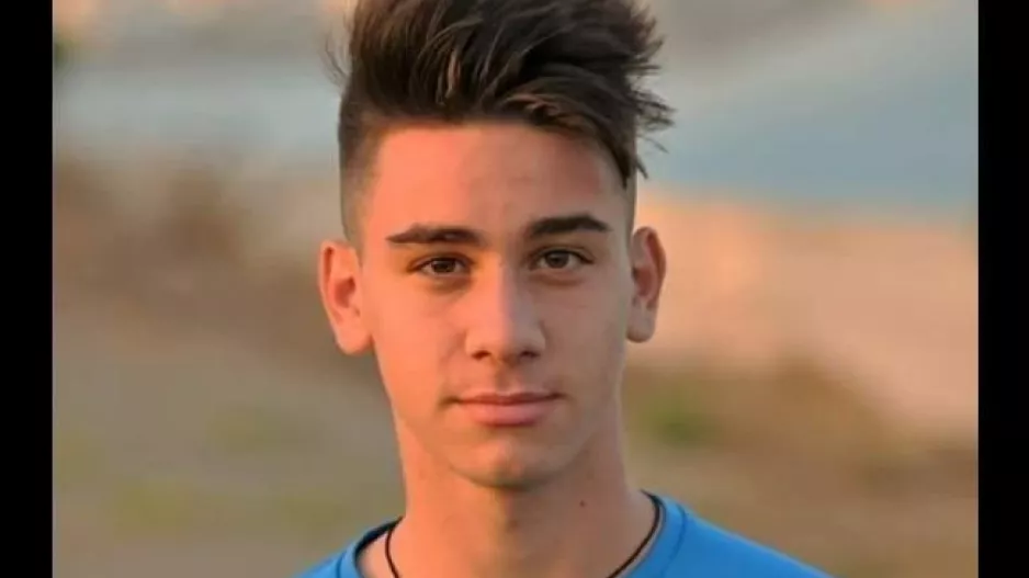 ΘΥΡΑ 1 για Γρηγόρη