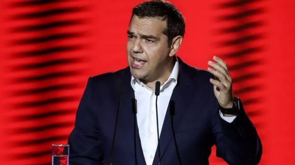 Τσίπρας: "Πάμε να δούμε αν ήταν πέναλτι"