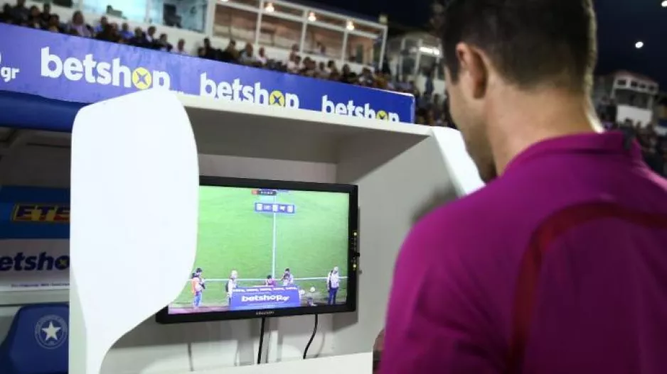 Θα βαθμολογούνται οι διαιτητές VAR