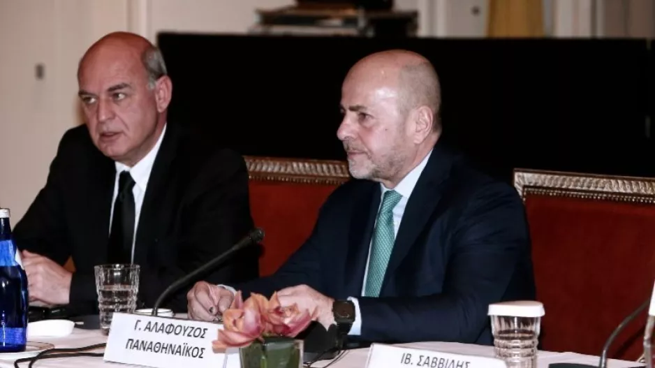 Αλαφούζος: «Σε δυσμένεια ο Ολυμπιακός»