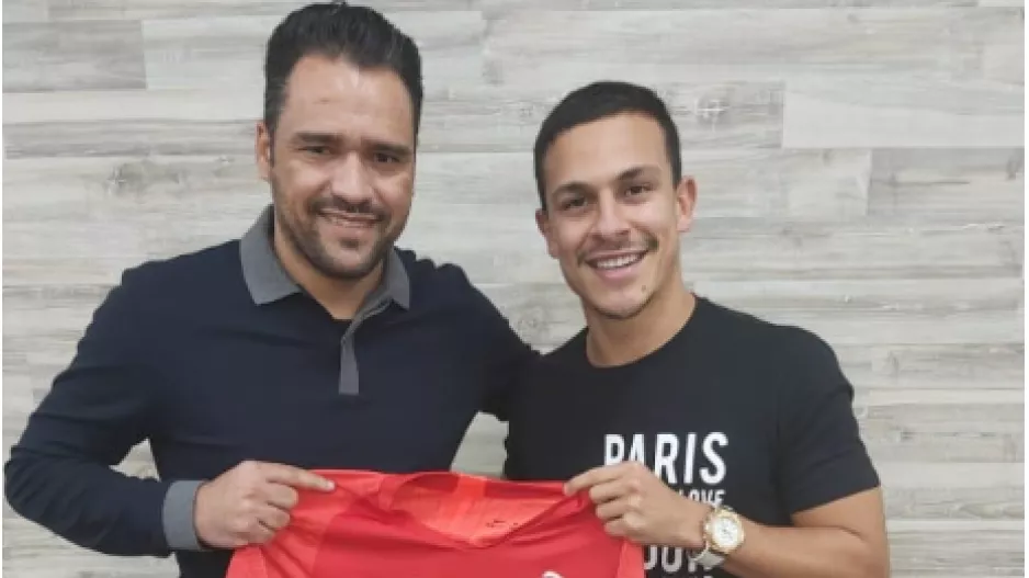 Deal… με υπογραφή ΑΛΕΞ!