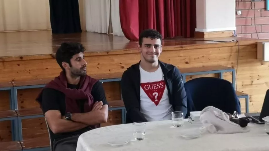 Σάστρε και Κίβενι δίπλα στα παιδιά (φώτος)