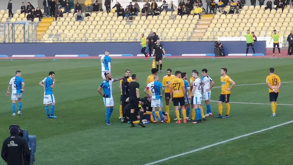 Απόλλων/ΧΩΡΙΣ δύο με Ένωση