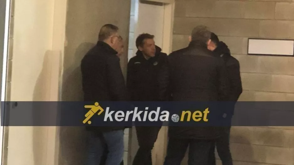 (ΦΩΤΟΣ) Αποχώρησαν απογοητευμένοι