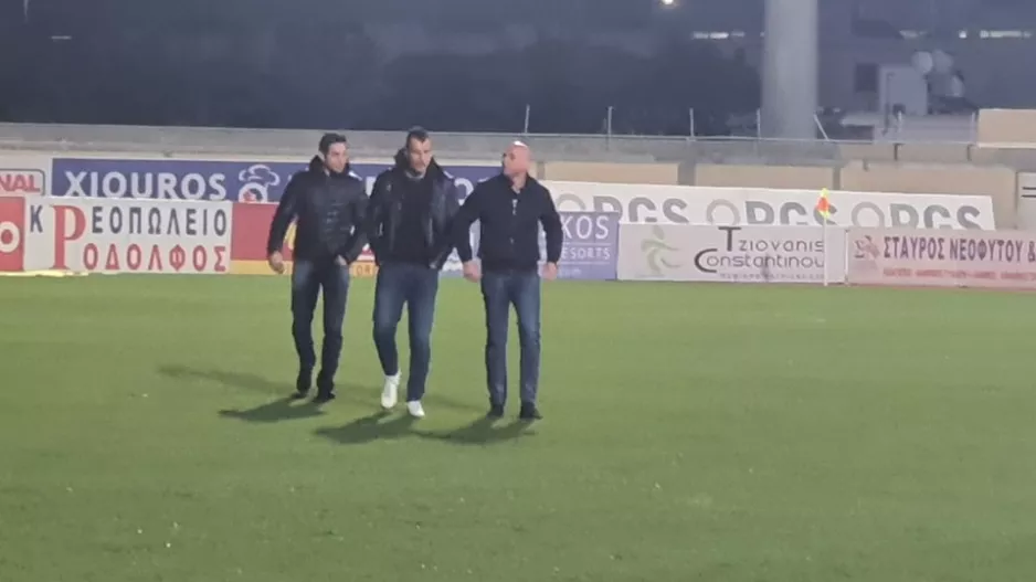 Έλεγχος... από τους ρεφ