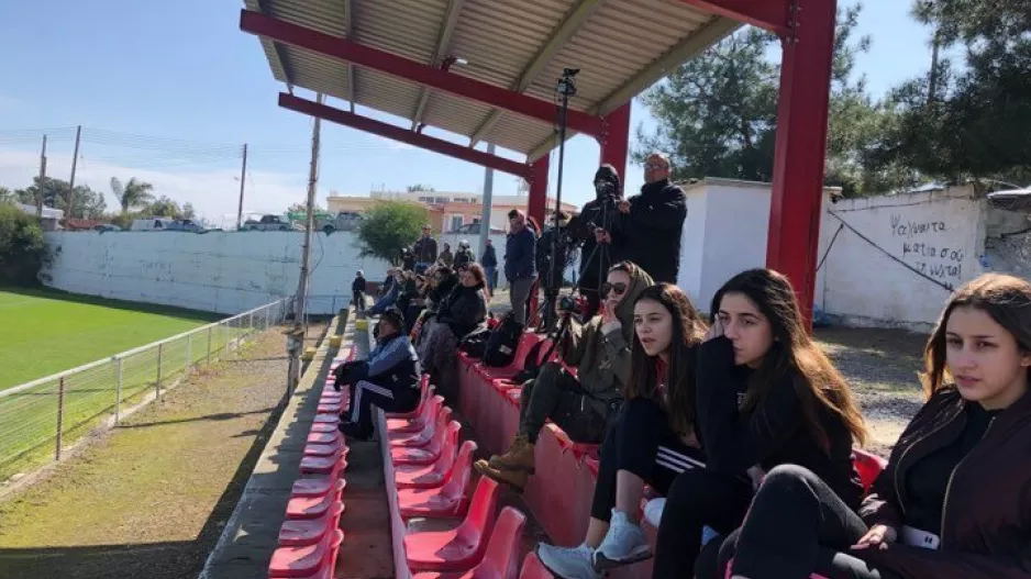 Έχει κόσμο αλλά...