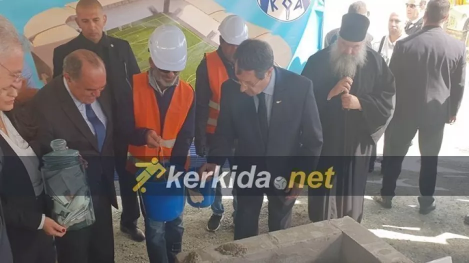 (ΦΩΤΟΣ/ΒΙΝΤΕΟ) Κατέθεσε τον θεμέλιο λίθο ο ΠτΔ