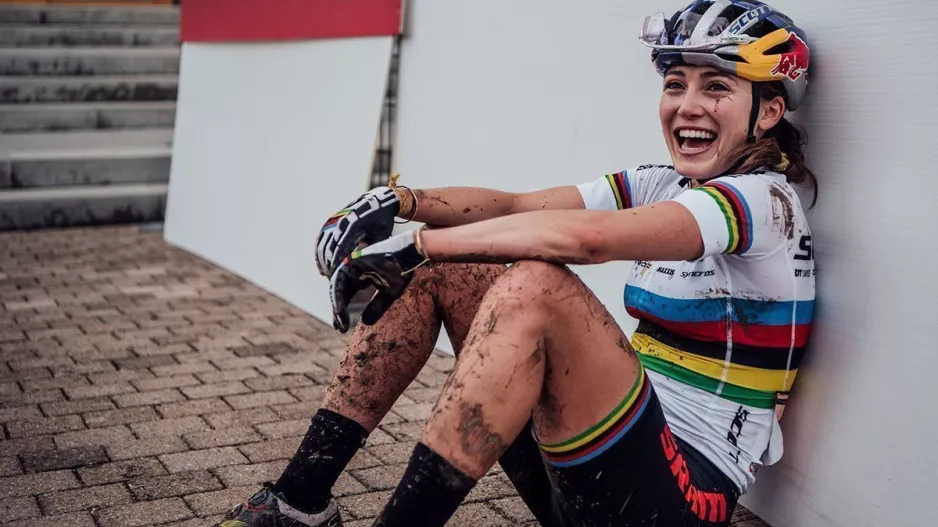 Στην Κύπρο η Παγκόσμια Πρωταθλήτρια mountain bike Kate Courtney