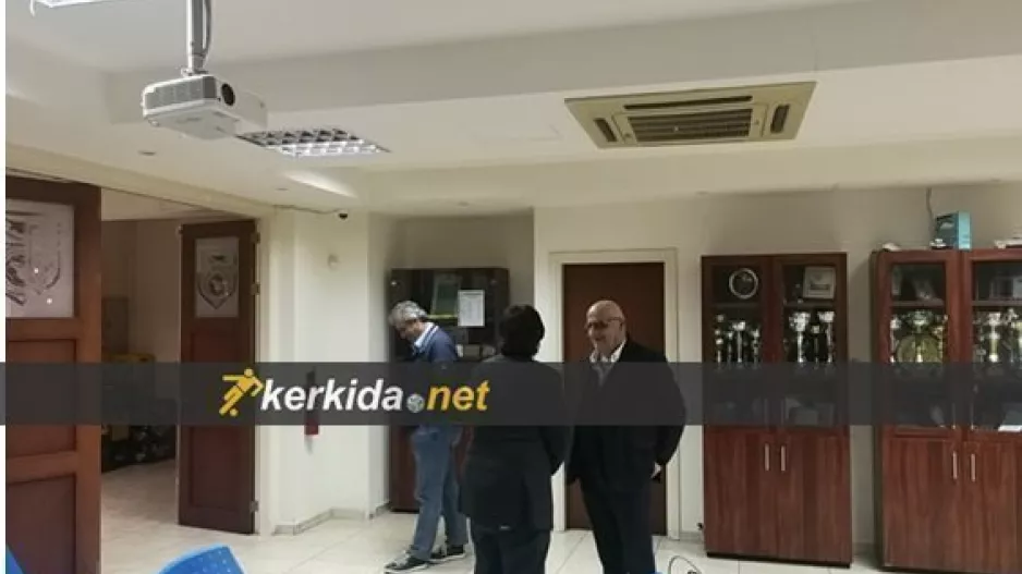 ΟΛΟΚΛΗΡΩΘΗΚΕ η συνάντηση Κούμα - ΣΔΚ για ξένους διαιτητές (βίντεο/φώτος)