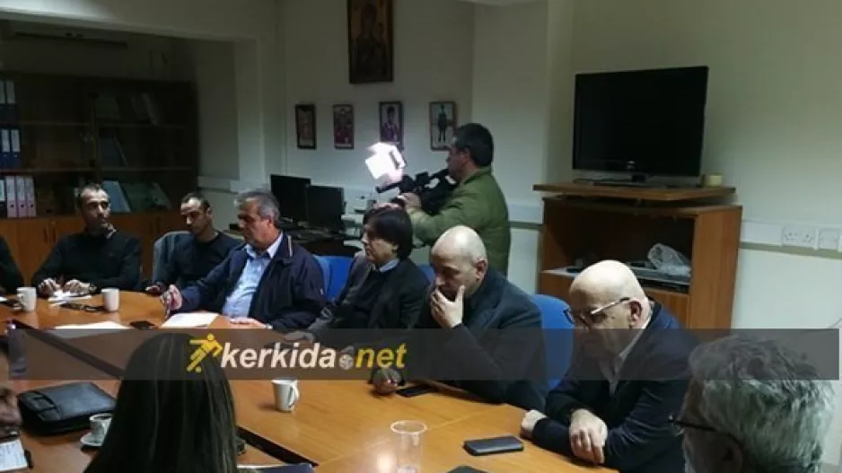 (ΠΛΗΡΟΦΟΡΙΕΣ) Τι θα ισχύει με τους ξένους διαιτητές