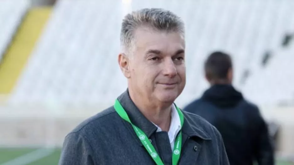 Μάλλον ΧΩΡΙΣ Παπασταύρου