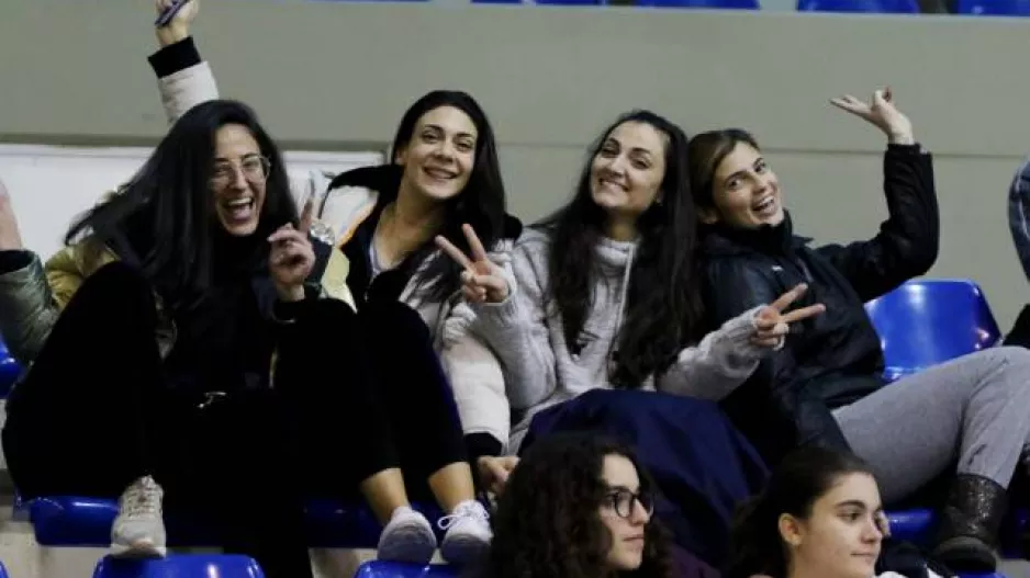 Τα... κορίτσια!