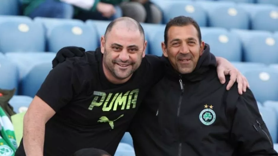 Με κοντομάνικο!