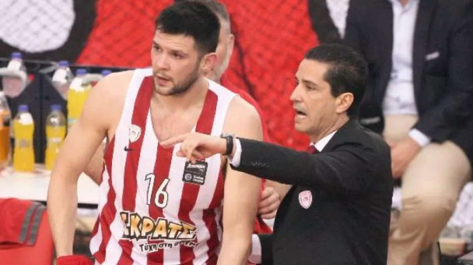 Παπανικολάου: «Παράξενη σεζόν για τον Ολυμπιακό, καταπληκτικός ο Σφαιρόπουλος»