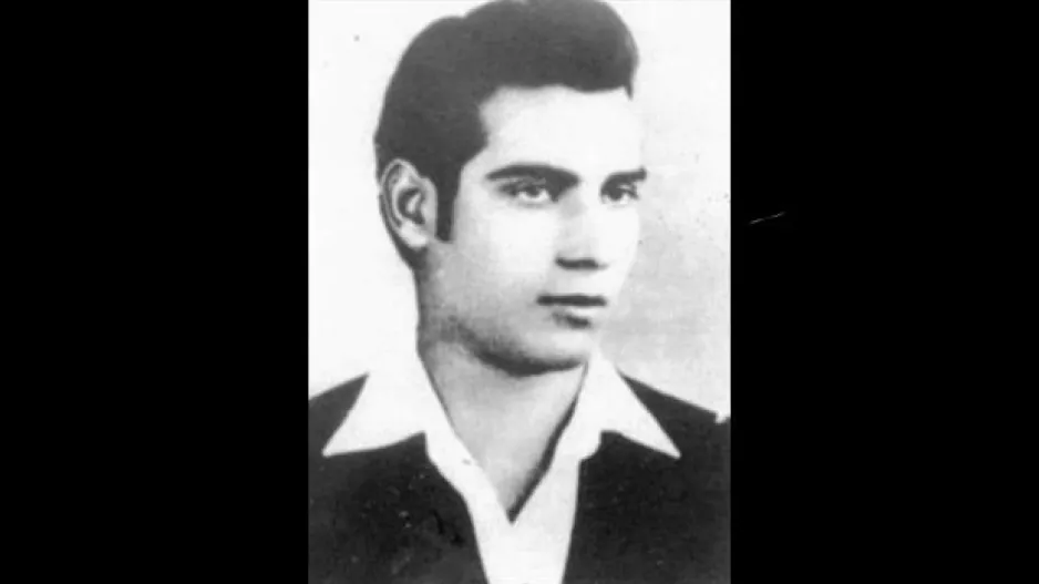 "Ευαγόρα ζεις, εσύ μας οδηγείς..."