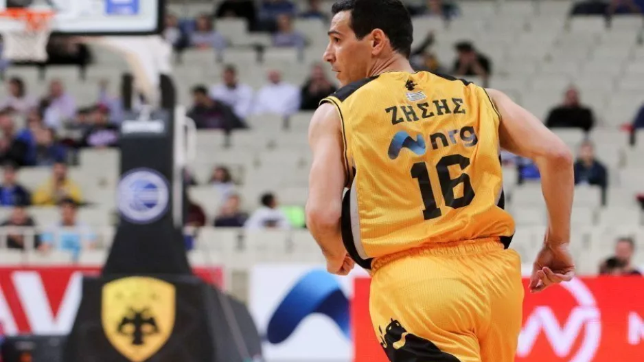Το μήνυμα του Ζήση: «Μένουμε σπίτι για να μην γίνουμε Ιταλία»