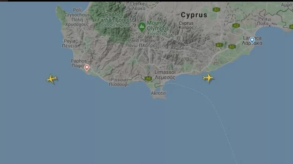 ΔΥΟ αεροπλάνα!!!