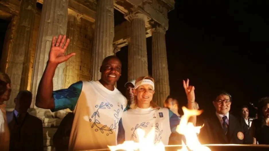 Ο Καρλ Λιούις ζητάει μετάθεση των Ολυμπιακών Αγώνων