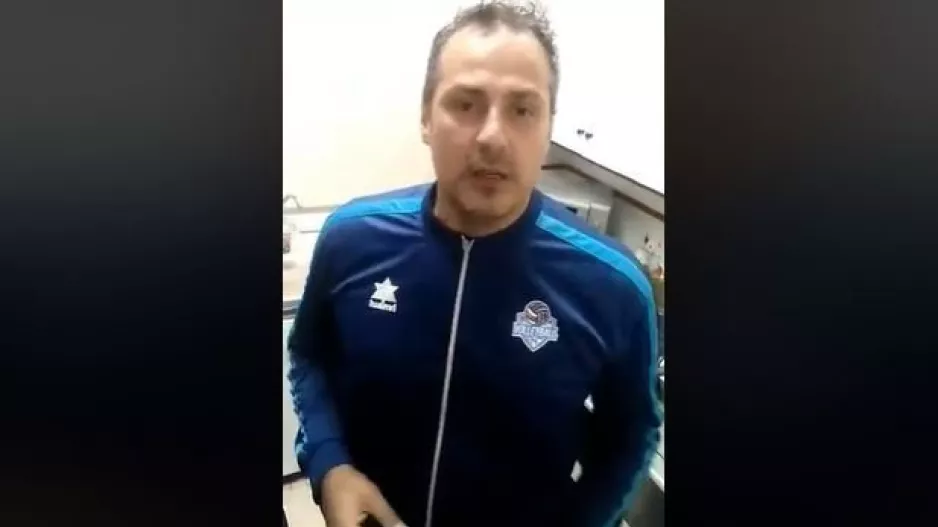 Μήνυμα από τον κόουτς/"Η επανάσταση είναι να μείνουμε σπίτι!" (βίντεο)