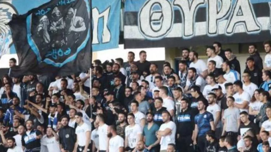 "Χέρι Βοηθείας" από Θύρα Ένα
