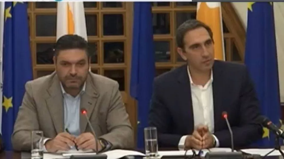 ΑΠΑΝΤΗΣΕ ο Υπουργός για τις προπονήσεις