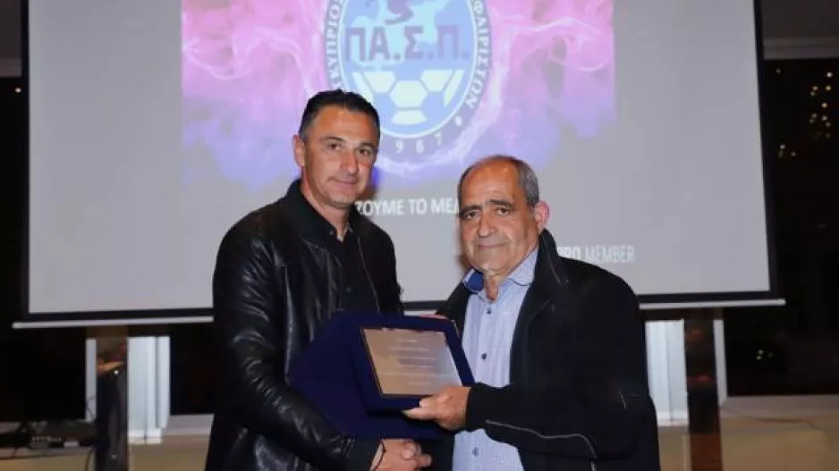 Αντωνάκης Κρασάς "Πέλος"!