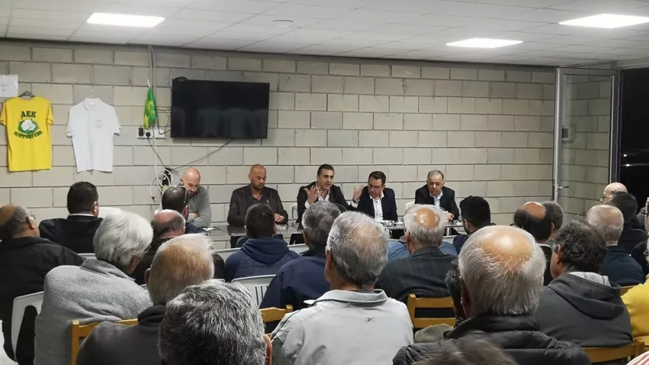 Συνάντηση με τον κόσμο σε ιδιαίτερα εποικοδομητικό κλίμα (Φώτος)