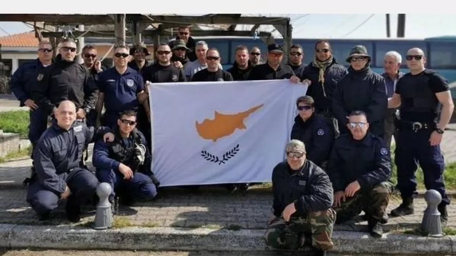 Είστε όλοι ΛΕΒΕΝΤΕΣ!