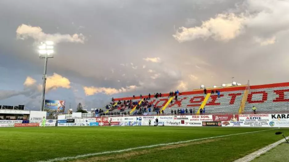 Βροχή, καρναβάλι και ΣΤΗΡΙΞΗ!