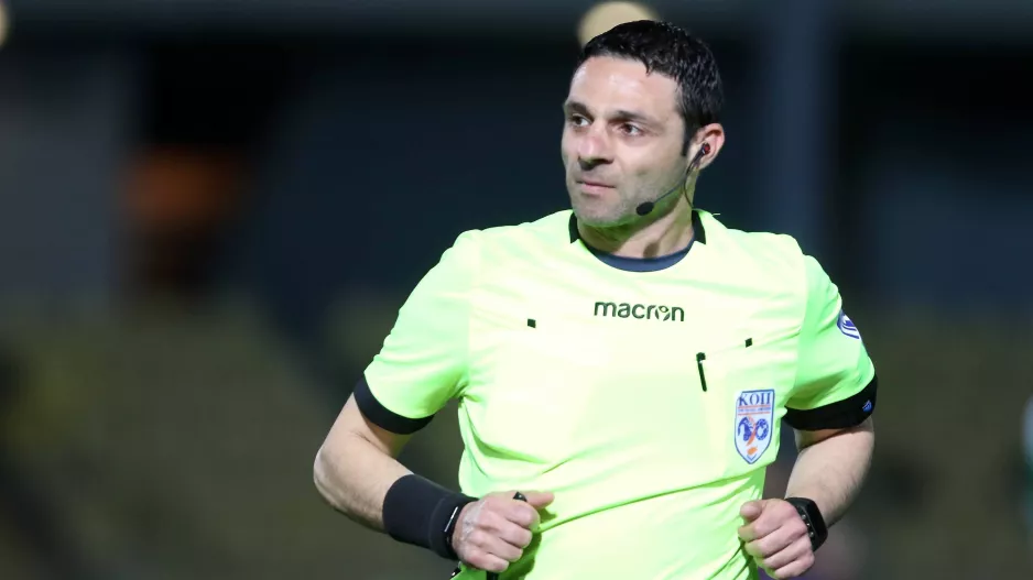 Από γήπεδο 50-50